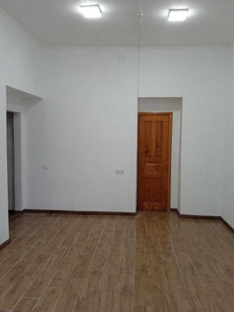 нежитлове комерційне приміщення 27,4 м.кв, оренда - фото 1