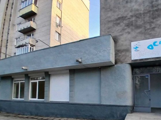 оренда комерційне приміщення 105 м.кв. - фасадне Дрогобич
