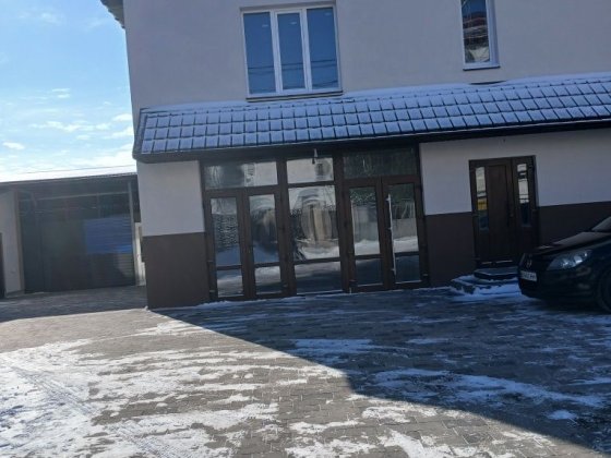 Оренда комерційного приміщення в центрі міста 270 м.кв. Дубно