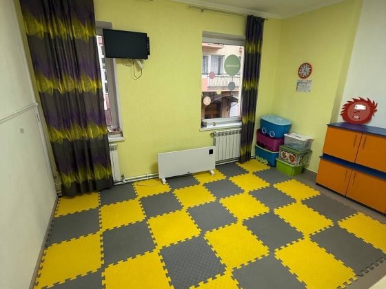 Центр, суборенда кабінету 12м2  або погодинно Дрогобыч