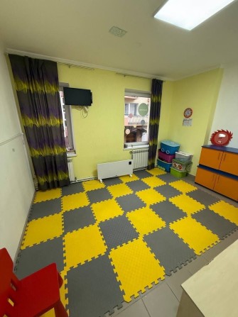 Центр, суборенда кабінету 12м2  або погодинно - фото 1
