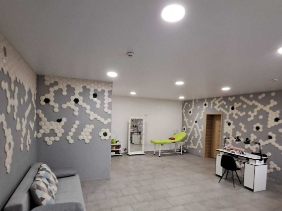 Аренда части  зала для бьюти мастера  со своей мебелью.
