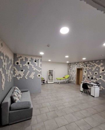 Аренда части  зала для бьюти мастера  со своей мебелью. - фото 1