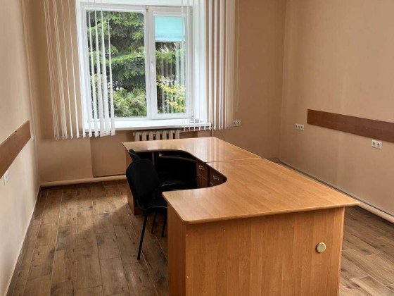 Офісні приміщення в оренду.НЕ дорого! Кам'янець-Подільський