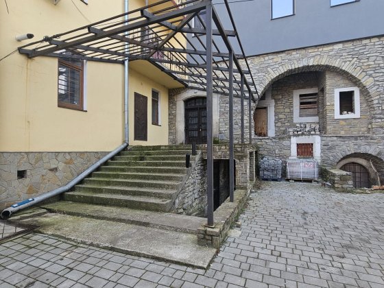 Приміщення вільного призначення Каменец-Подольский