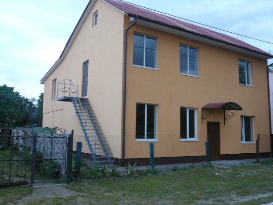 Продажа будинку під комерційну діяльність або для житла Ківерці