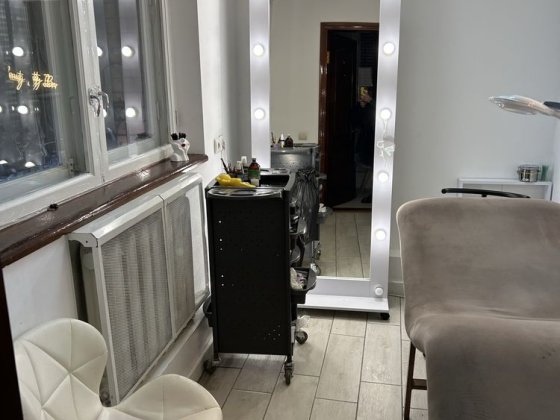 Шукаю на субаренду бьюті-майстра