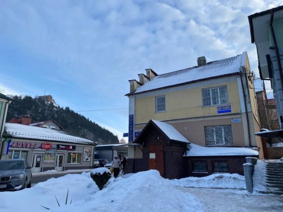 Здається в оренду цокольне комерційне приміщення в самому центрі міста Кременец