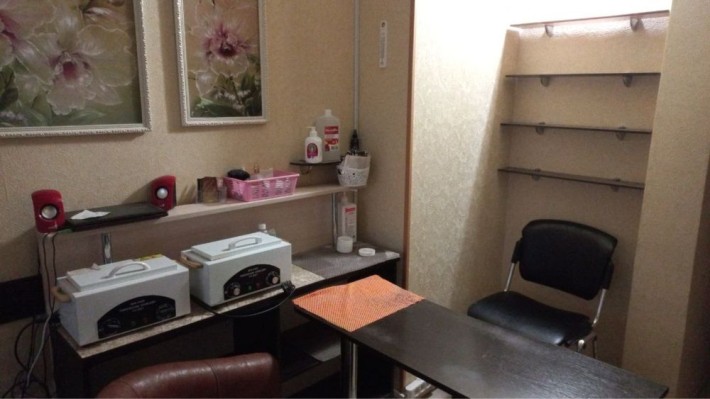 Здається місце в оренду для майстра манікюру і педикюру - фото 1