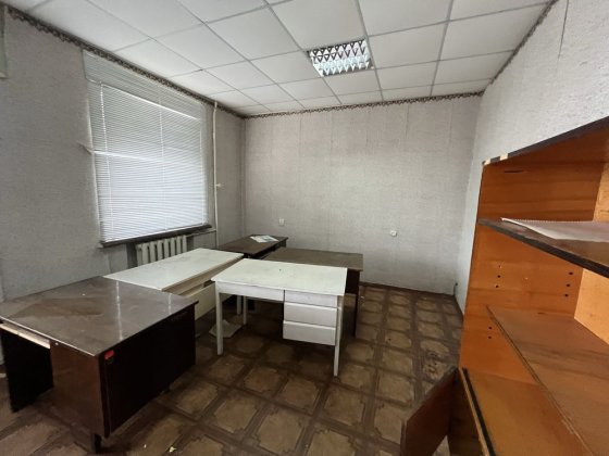 Сдам в аренду помещение 320 кв.м под любой вид деятельности! Лозовая
