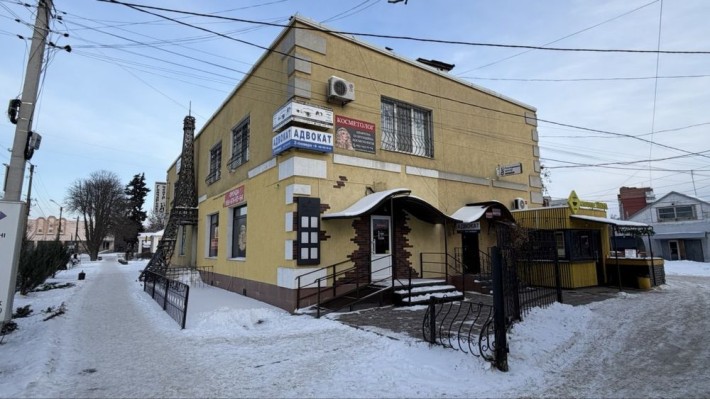 Фасадне приміщення [68] м² — ідеально під магазин/салон/аптеку - фото 1