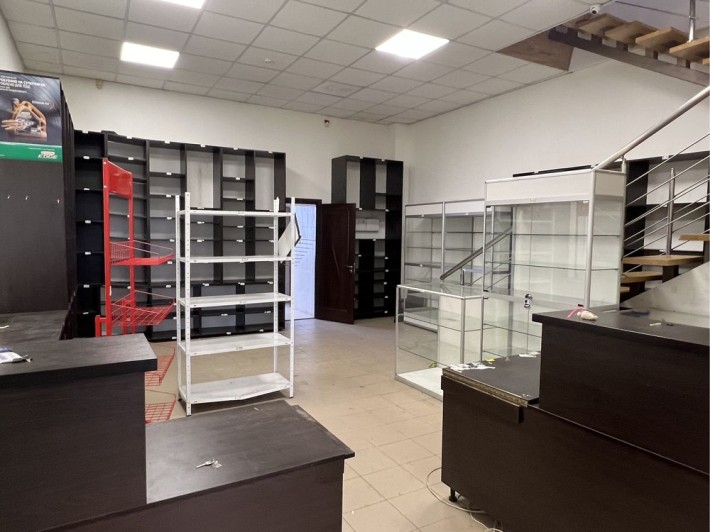 Оренда/продаж вул.Духновича ком. приміщення (65м2 1 пов. + 2ий поверх) - фото 1