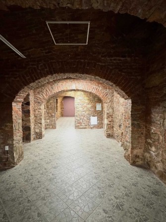 Оренда комерційного приміщення в центрі міста - фото 1