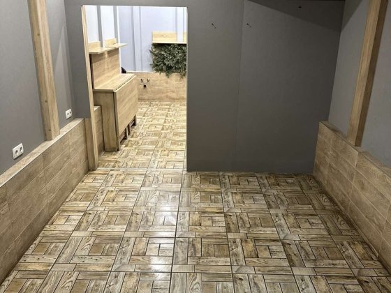 Здається комерційне приміщення на Духновича Мукачеве