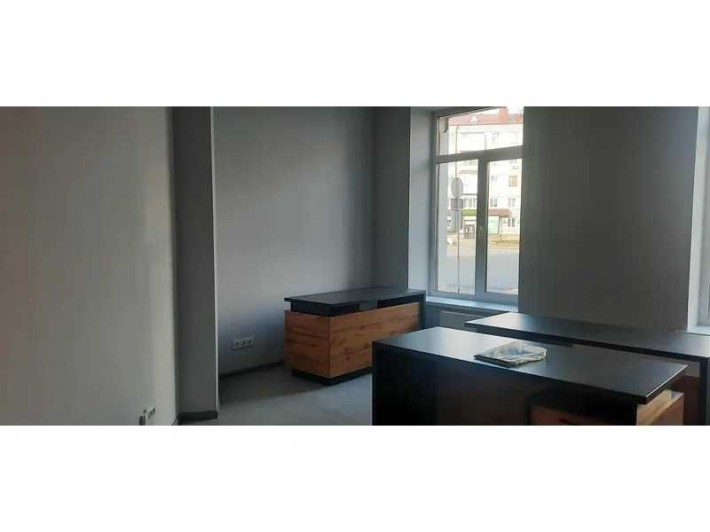 ОРЕНДА - Частина нежитлового приміщення, площею 76,0 кв.м. м.Звягель - фото 1