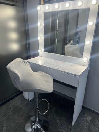 Кабінет оренда кушетки/візажного столу завжди є світло! Центр міста - фото 1