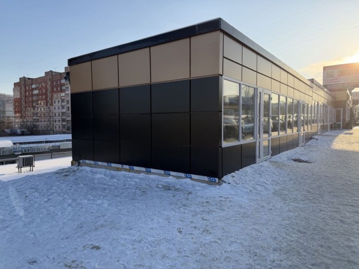 Оренда торгового приміщення з терасою і обсл.тер заг. площ. 89 м. кв. - фото 1