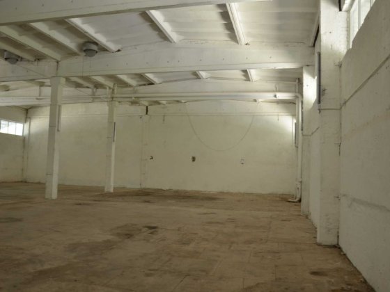 Оренда частини складського комплексу з офісним приміщенням 1200 кв.м Сміла