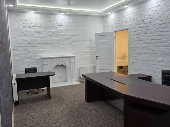 Офіс 180кв.м 2 поверх є відеоогляд Умань