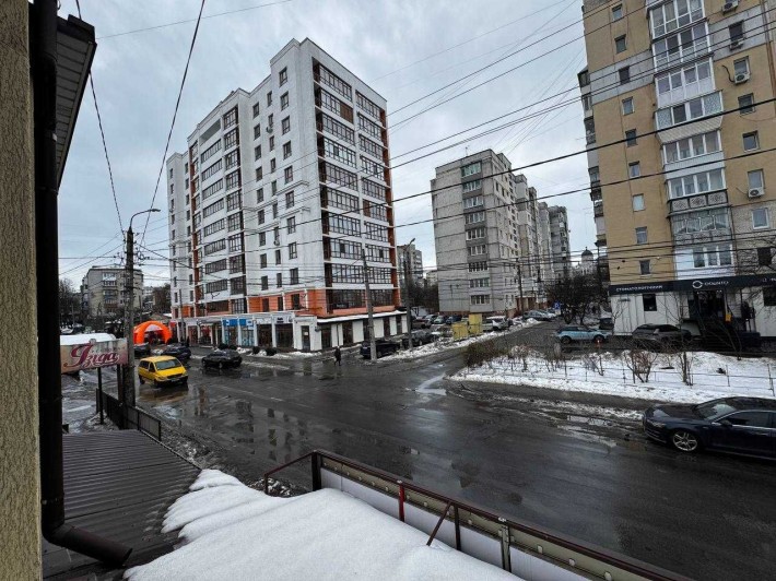 Оренда Офісного Кабінету ,під ваш Бізнес в Центрі МІста! є 3приміщення - фото 1