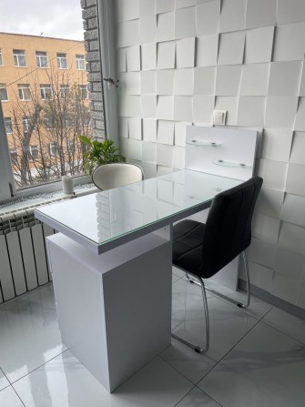 Місце для майстра манікюру - фото 1