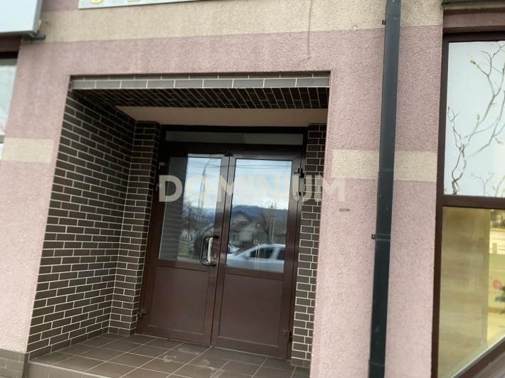 Оренда приміщення під салон вул. Волошина ,1А Хуст - фото 1