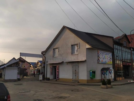 Здаються в оренду приміщення