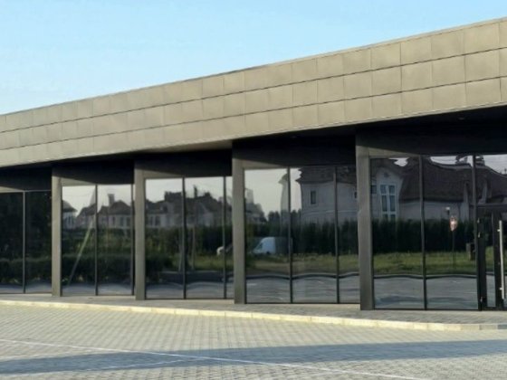 Окремостояче приміщення 323 м2 з великим паркінгом Шептицький