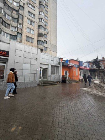 Оренда приміщення. Самий центр міста, вулиця Соборна - фото 1