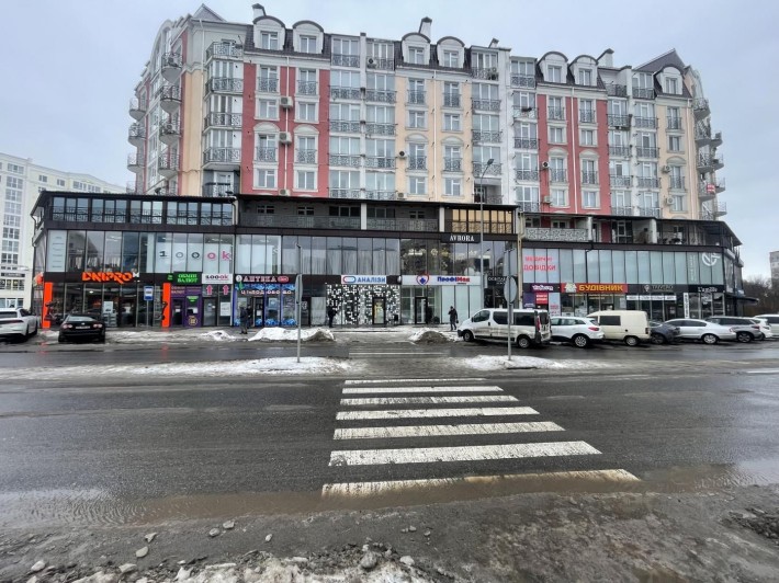 Фасадне приміщення в топовій локації Озерна, Агора - фото 1