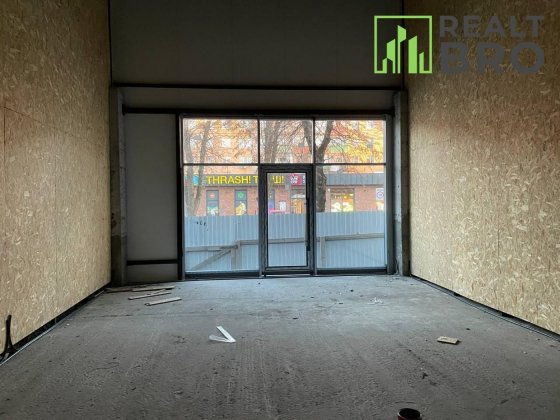 Оренда фасадних приміщень 56 та 173 м2 Хмельницький