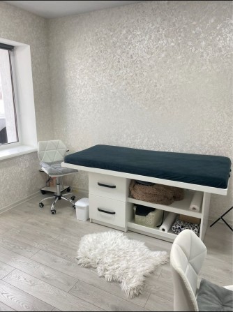 Оренда кушетки для майстра - фото 1