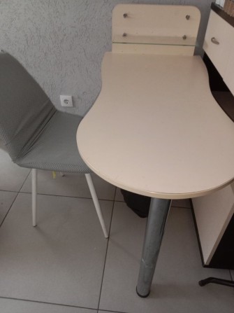 Здам місце манікюру, та майстра перукаря . - фото 1