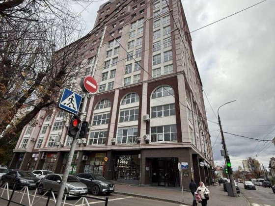 Фасадне Приміщення в центрі міста за суперціною! Хмельницький