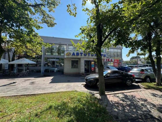 Здається ПРИМІЩЕННЯ 37 кв.м-магазин,салон з мокрою точкою, офіс- ФАСАД Борисполь