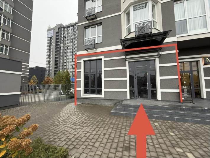 Здам фасадне приміщення в ЖК Гранд Бурже. 70кв.м, відкрита територія - фото 1