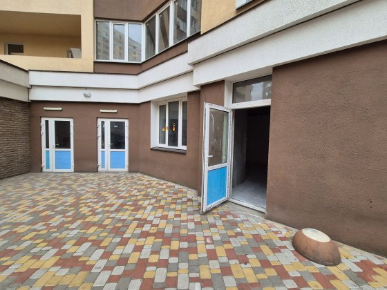 Оренда 69квм Магазин Шоу-рум Вітянська 2В Вишневе Вишневое