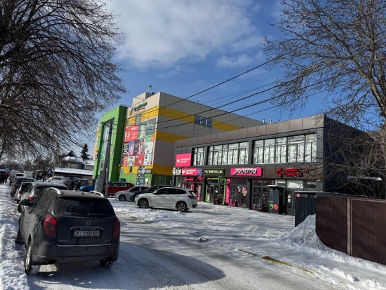 Фасадное торговое помещение 210м кв. Буча, возле ТЦ БУЧА ПАССАЖ Буча