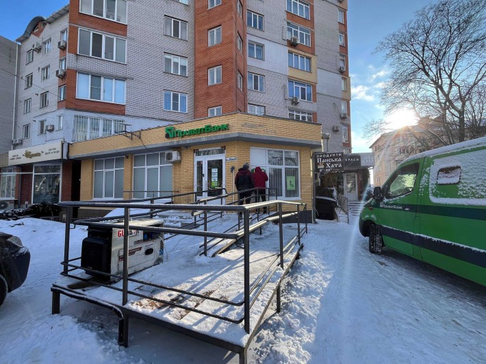 Оренда фасадного комерційного приміщення 80м2, Вокзальна - фото 1