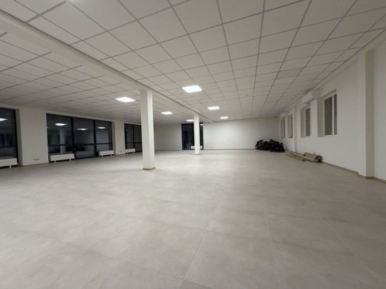 Оренда! Комерційне фасадне приміщення 200 кв.м. Вул. Київська 1/5 Вишневе