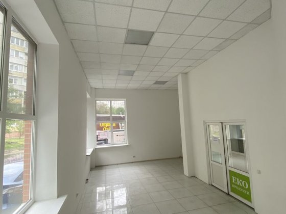 Нове приміщення,прохідне місце біля SINSAY ,високі стелі,своє опалення Біла Церква