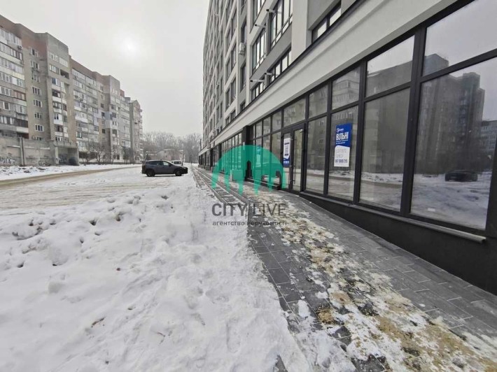 Оренда комерційного приміщення поруч з парком по вул Молодіжна(60) - фото 1
