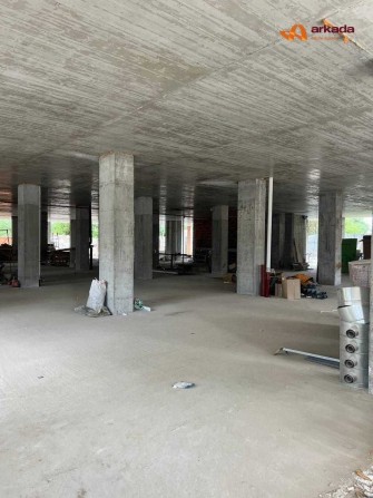 Оренда фасадного комерційного приміщення 111 м², центр міста   d - фото 1