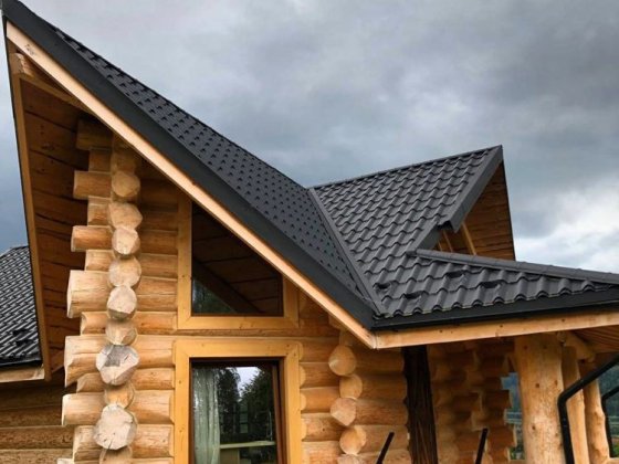 Здається будинок