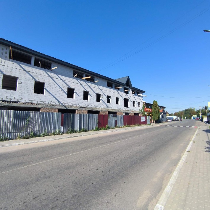 Оренда з високим пішохідним трафіком с. Володарка - фото 1