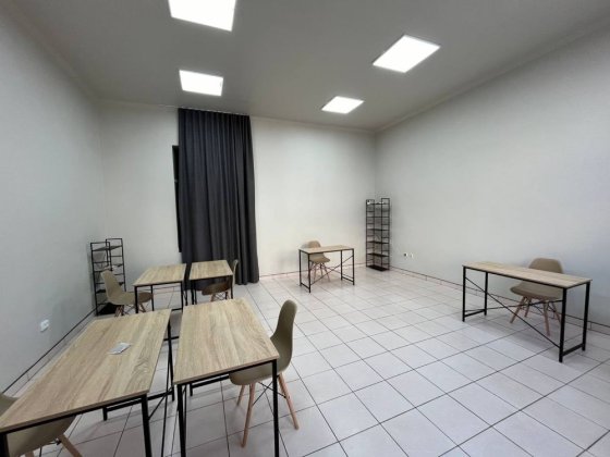 Оренда ФАСАДНЕ приміщення , ЦЕНТР, 38 кв. м., вул. Січових Стрільців Івано-Франківськ