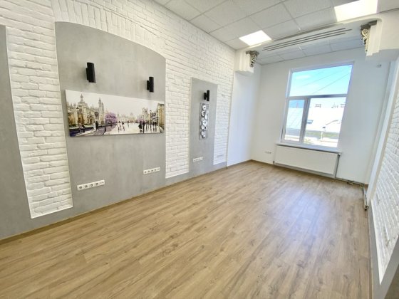 Оренда комерційного приміщення. Стометрівка. Центр. Офіси. Кабінети. Івано-Франківськ