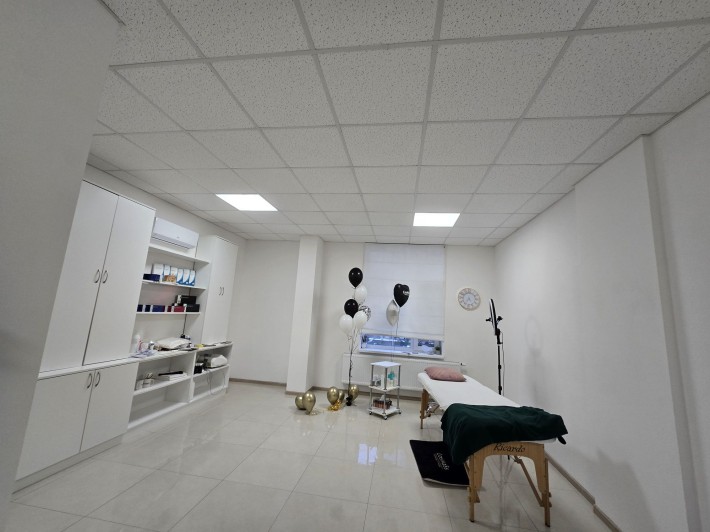 Кабінет для косметолога лешмейкера бровіста масажиста - фото 1