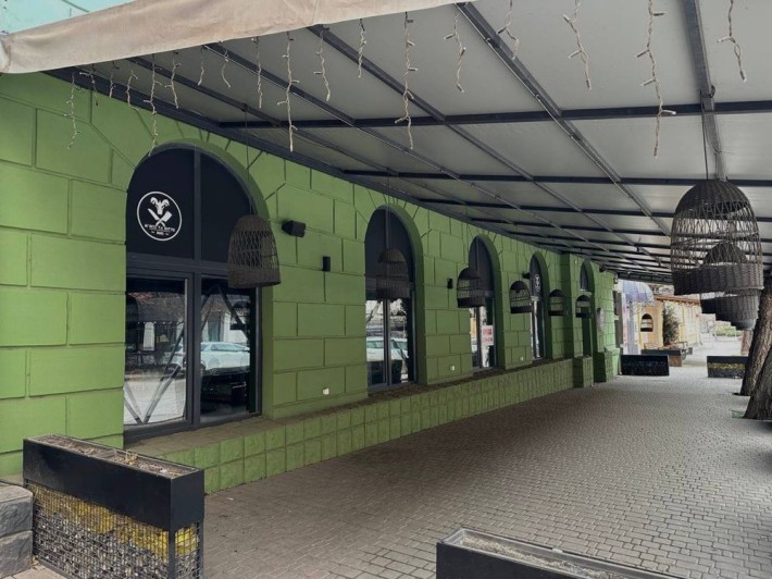 Оренда  ЦЕНТР міста магазин, кафе, приміщення  76 и 96 кв м - фото 1