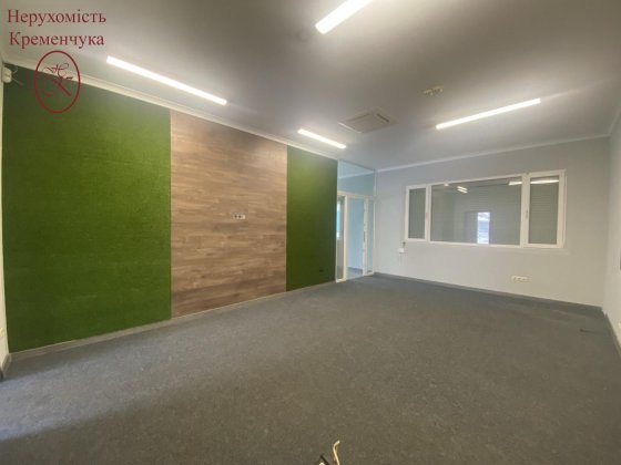 Оренда приміщення/салон, офіс, магазин - 40 м2 / ЦЕНТР Кременчук